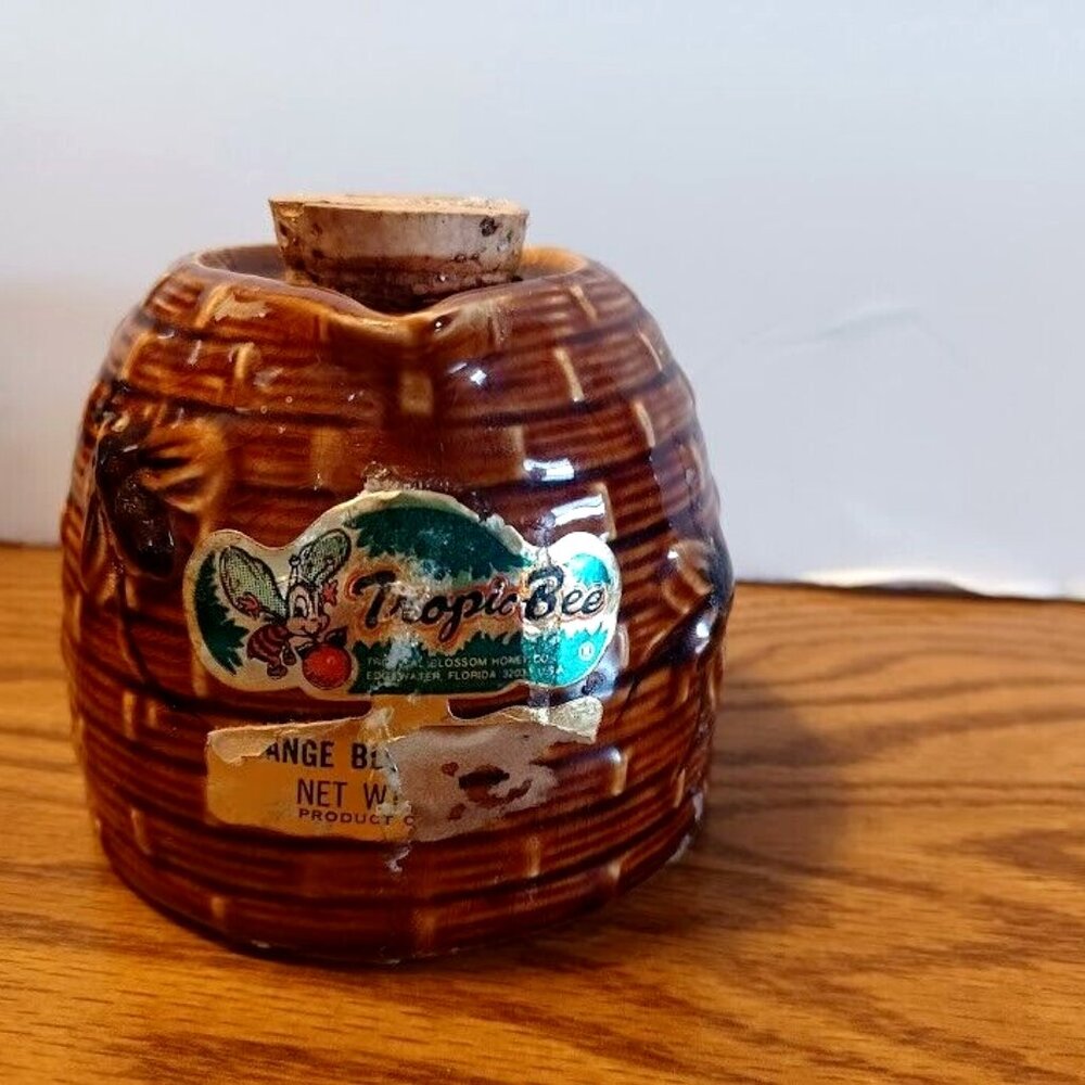 VTG Tropical Bee Tropical Wild Honey Beehive Shaped Ceramic Pot Made in USA Rare